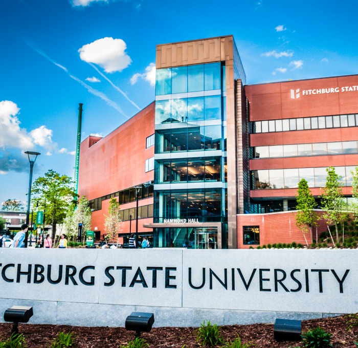 fitchburg state university online mba